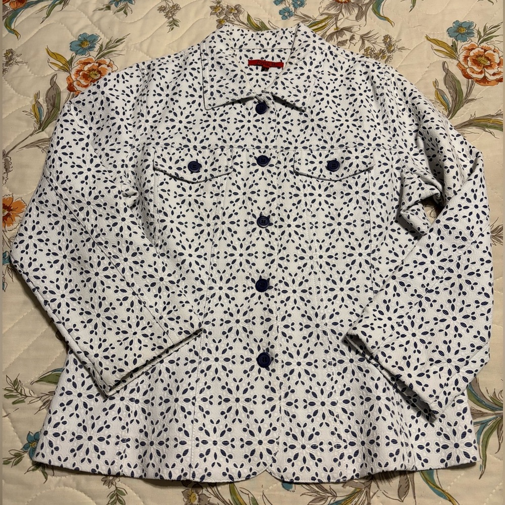Women’s M Joni B eyelet jacket
